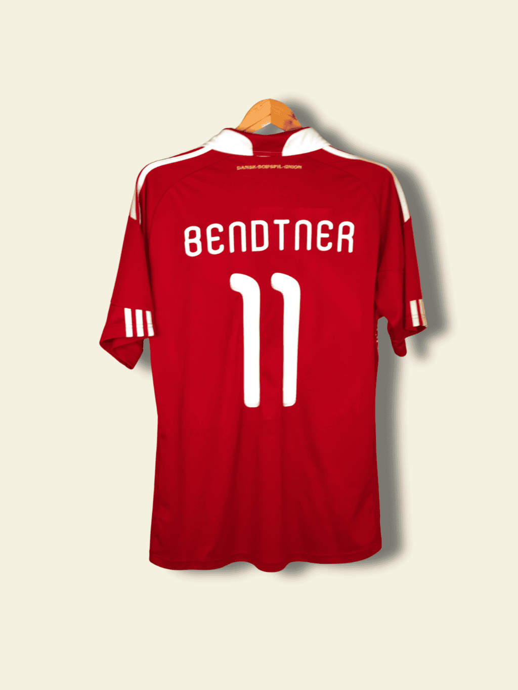 2010-denmark-home-nicklas-bendtner-11-large-p47099-adidas-1