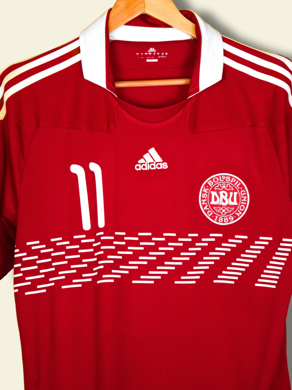 2010 Denmark home - Nicklas Bendtner #11 Large P47099 Adidas
