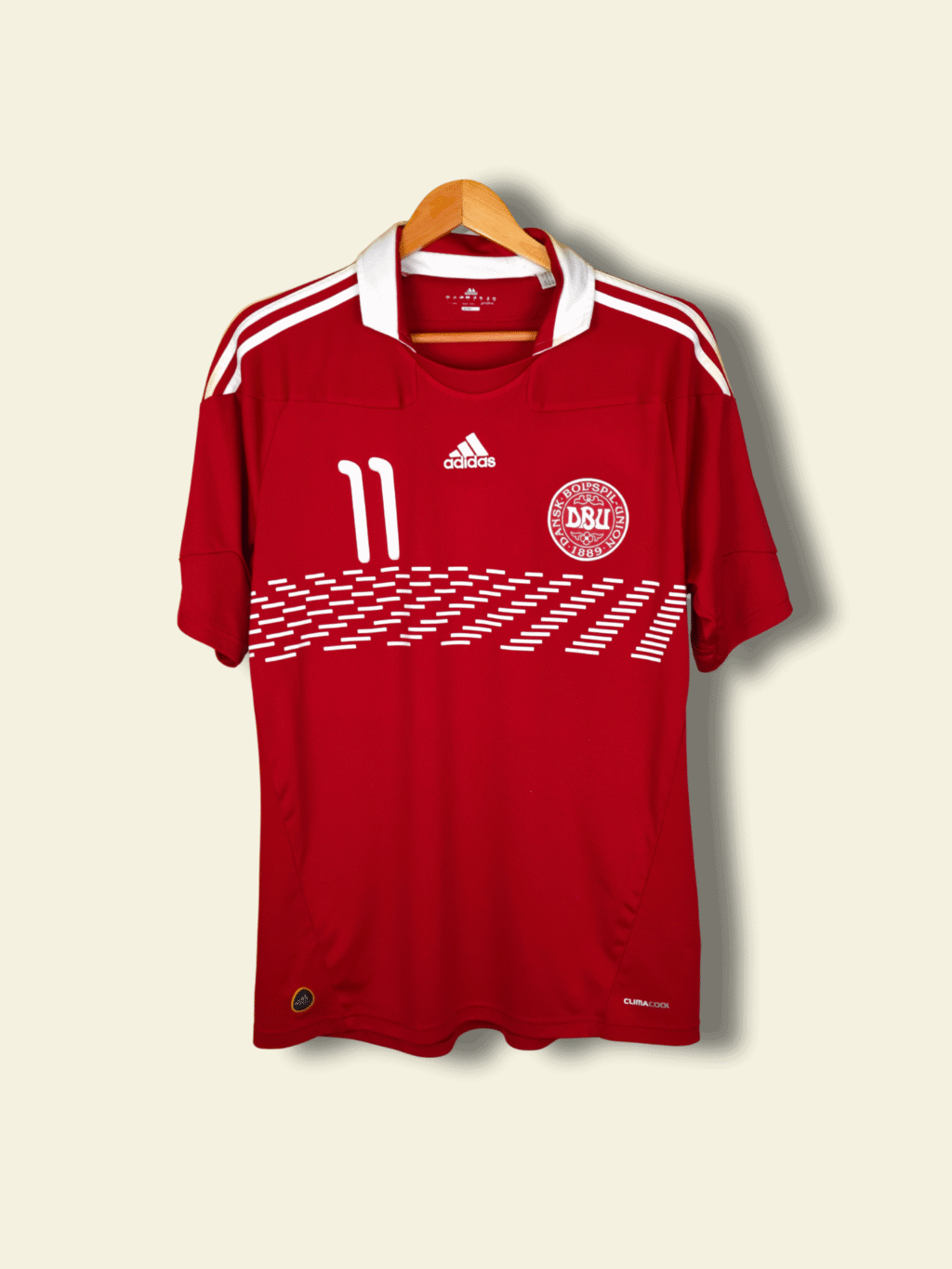 2010 Denmark home - Nicklas Bendtner #11 Large P47099 Adidas
