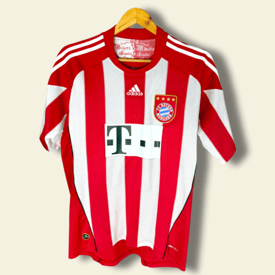 2010/11 Bayern Munich Home - Arjen Robben #10 Large