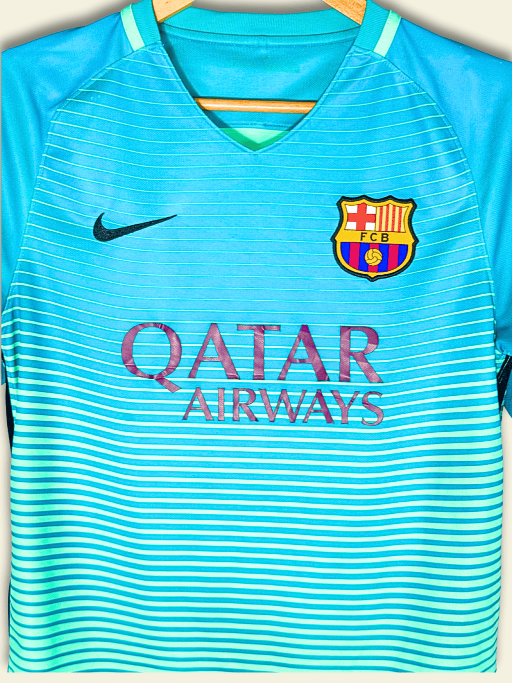 2016-barcelona-third-neymar-jr-11-medium-776854-390-nike-4