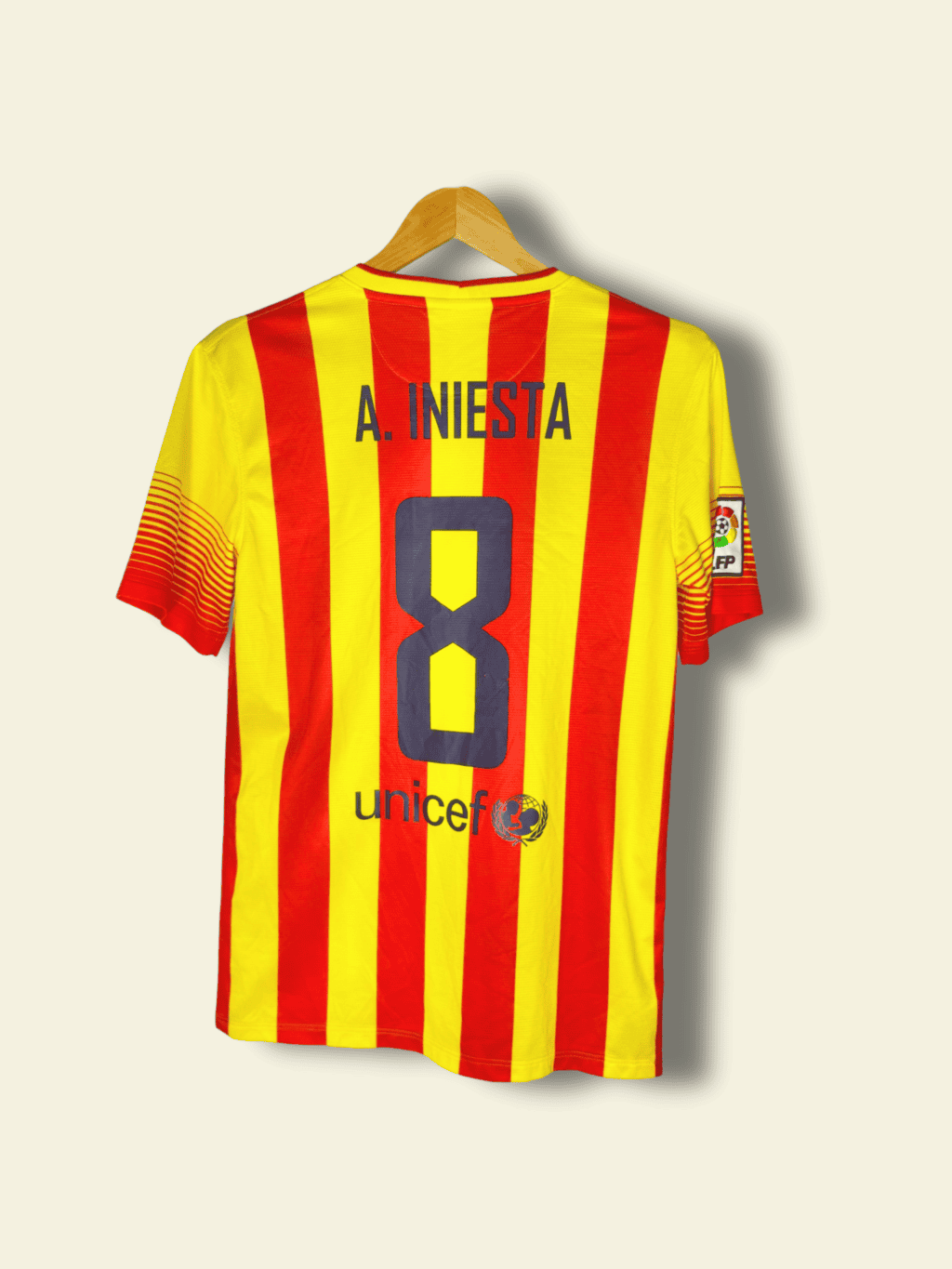 2013-14-fc-barcelona-away-andres-iniesta-8-small-532823-703-nike-3