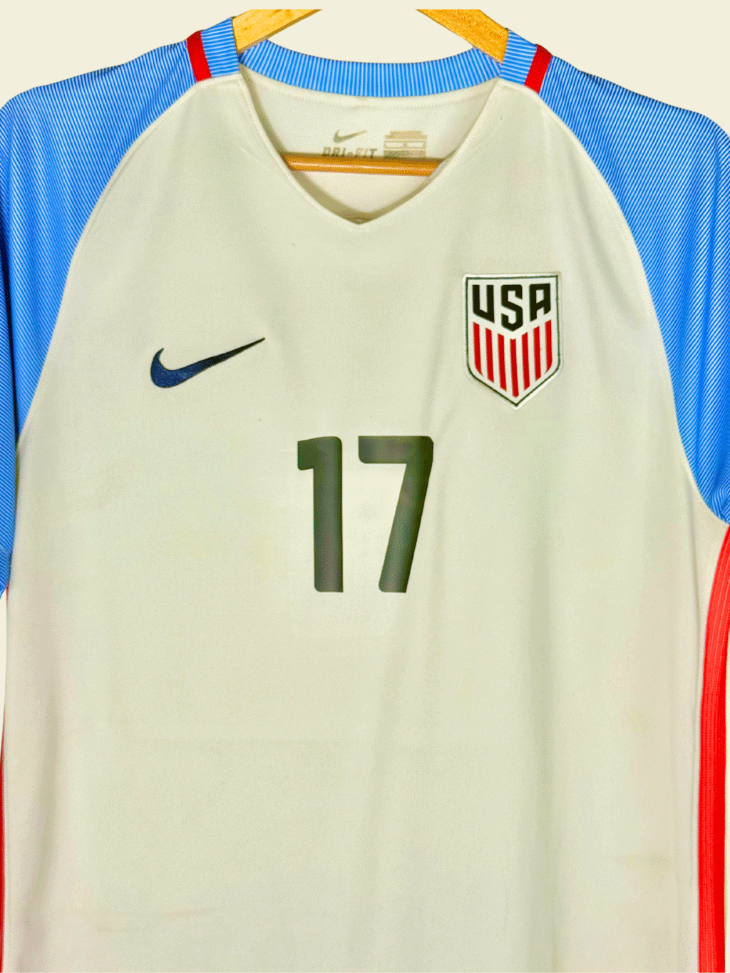 2016 USA Home - Christian Pulisic #17 Large 724643-100 Nike