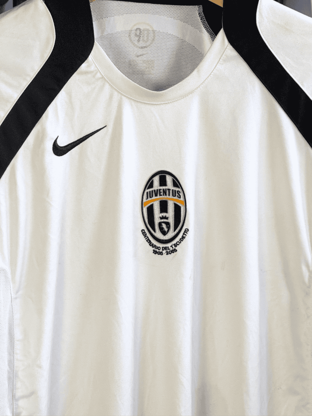 2005-juventus-training-large-f5msp-195870-kappa-1