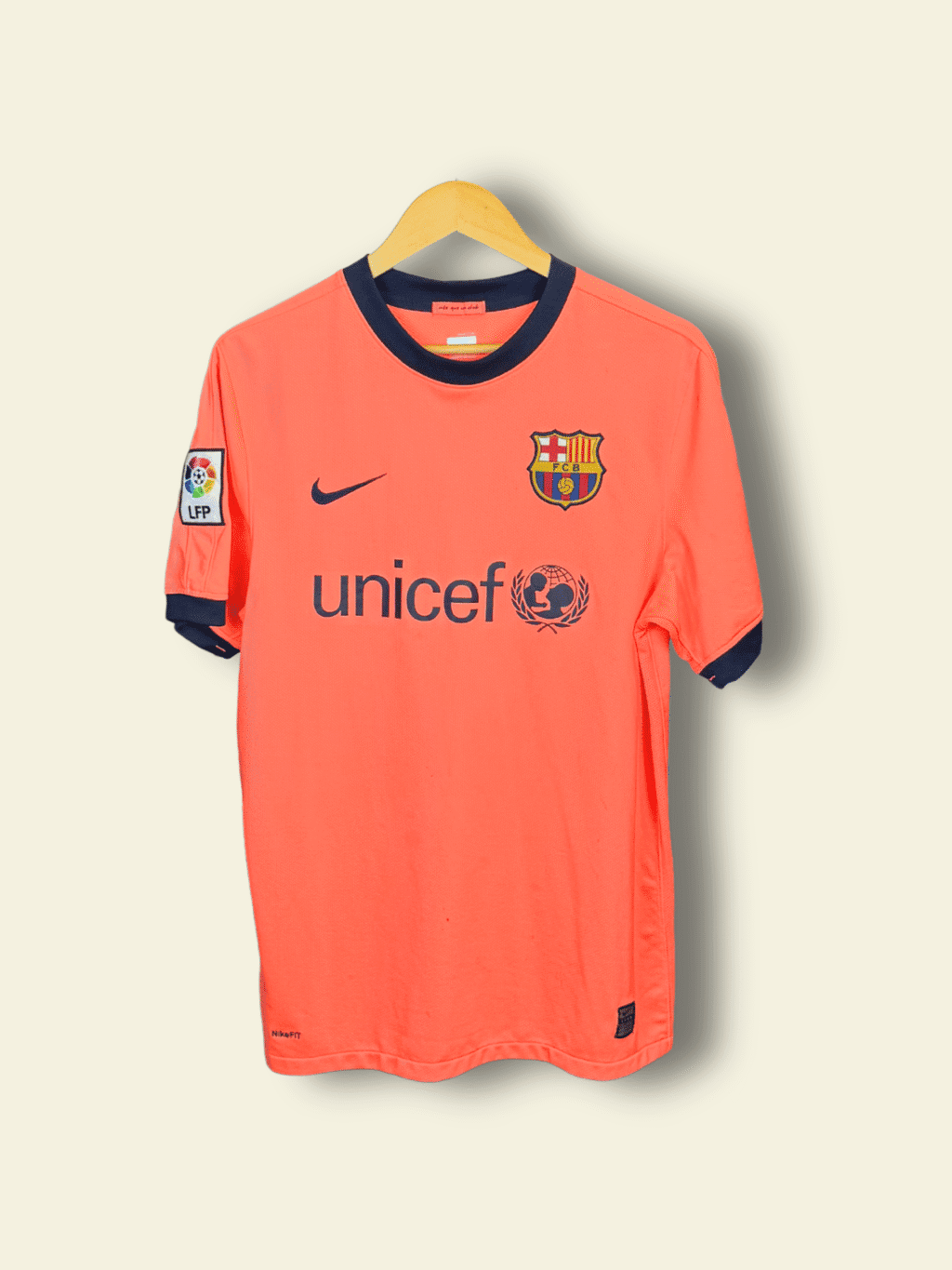 2009 Barcelona Away - Dani Alves #20 Medium 355020-870 Nike