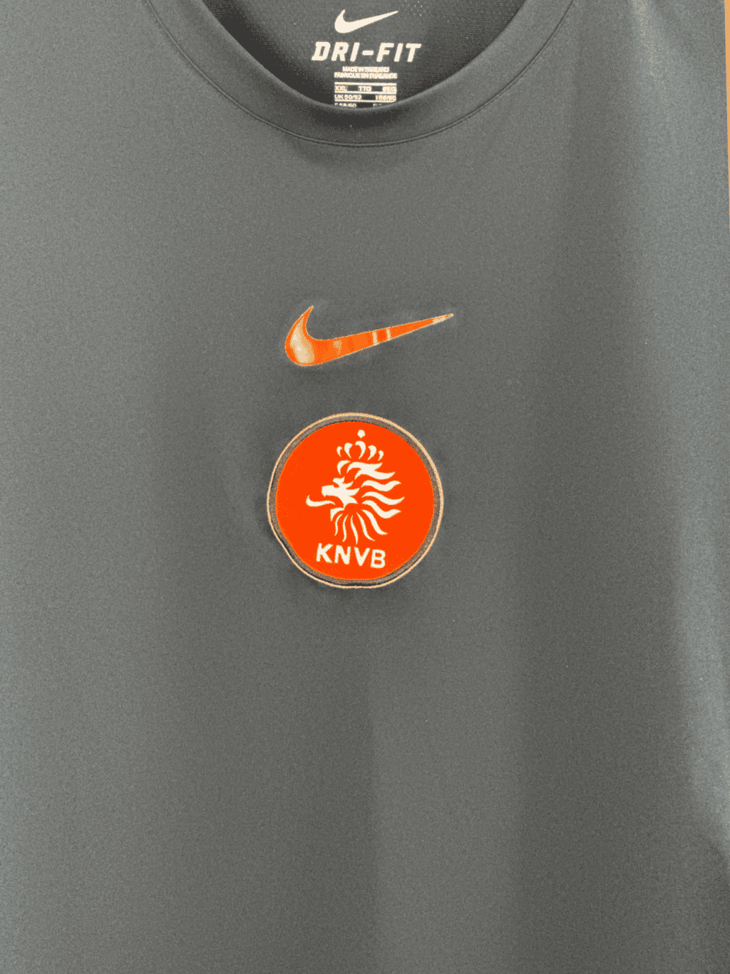 2010-netherlands-training-xxl-377350-010-nike-3