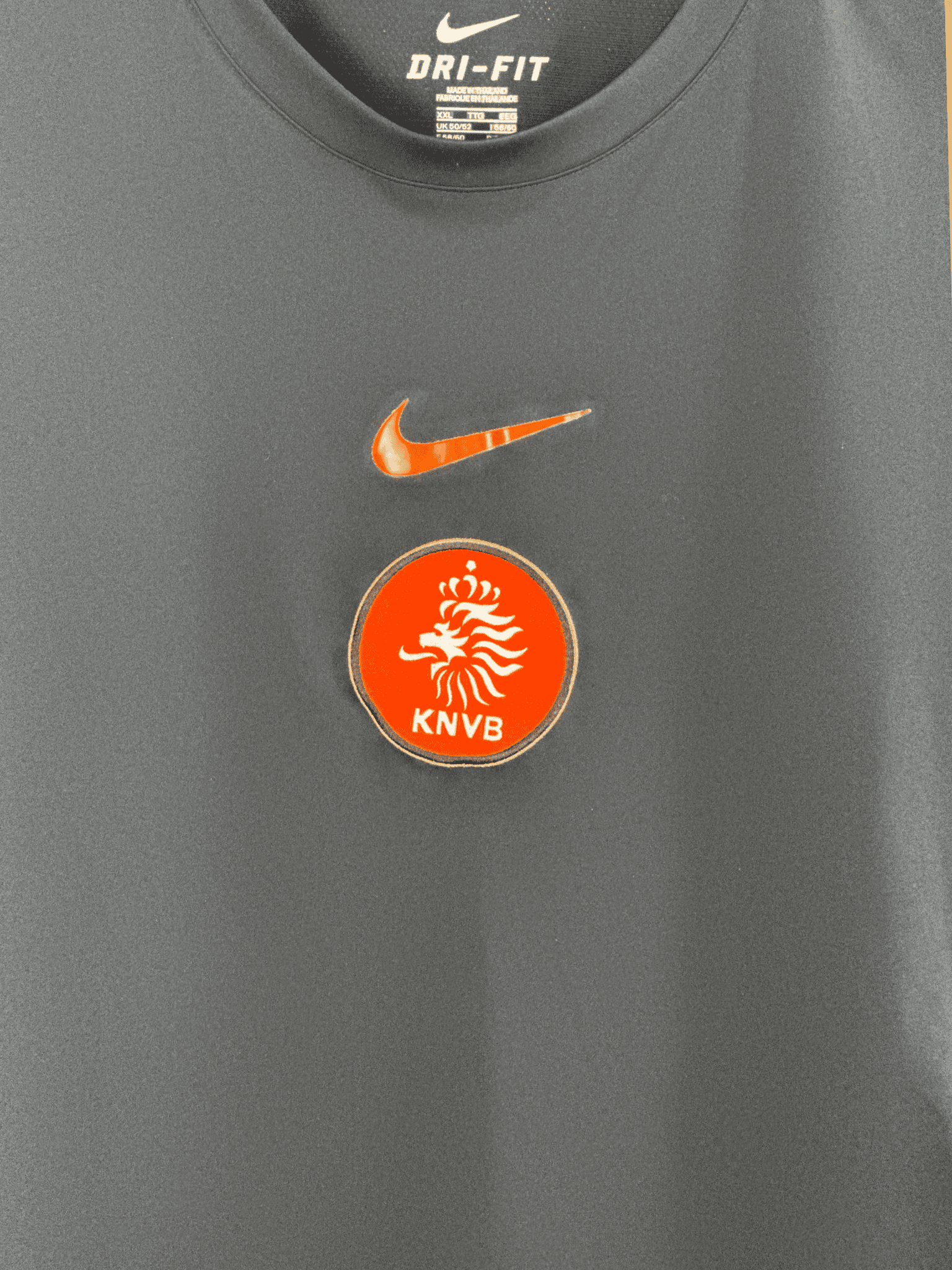 2010-netherlands-training-xxl-377350-010-nike-3
