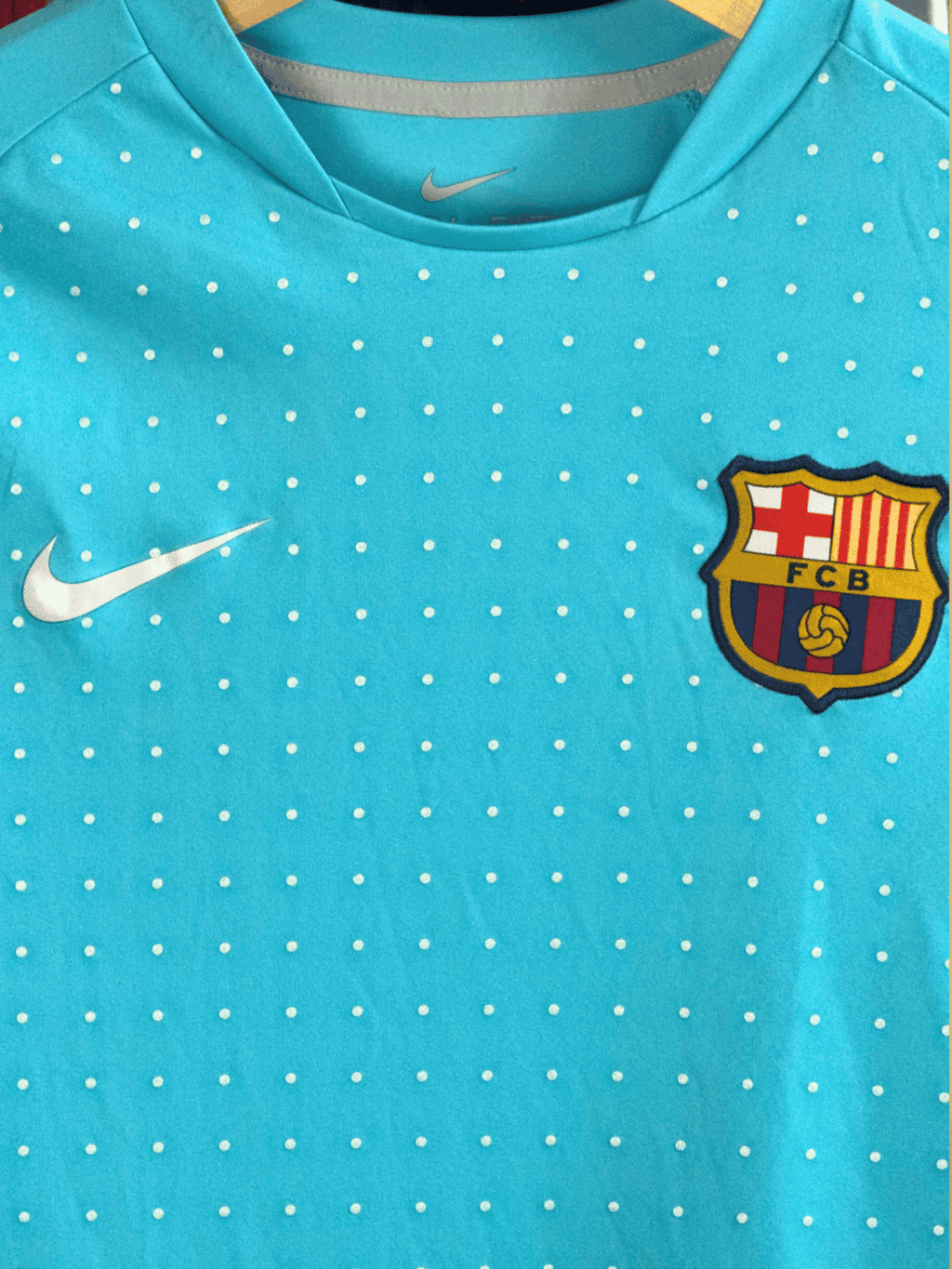 2011-barcelona-training-medium-413128-412-nike-3