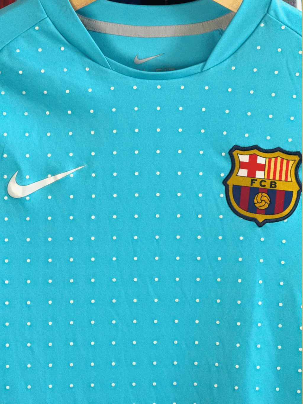 2011 Barcelona Training - Medium 413128-412 Nike