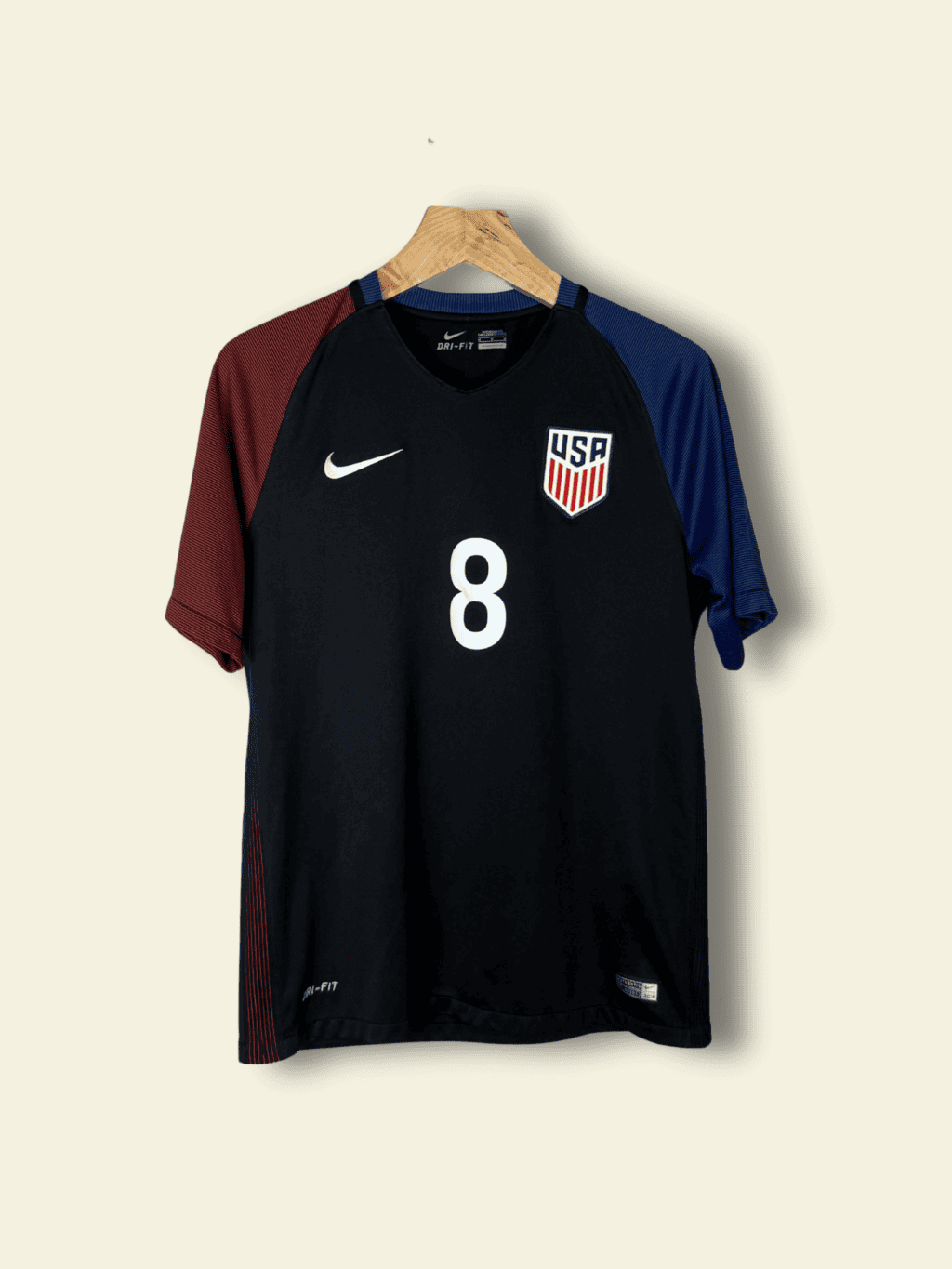 2010-usa-away-clint-dempsey-8-small-724641-010-nike-5
