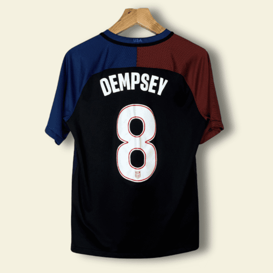 2010 USA Away - Clint Dempsey #8 Small 724641-010 Nike