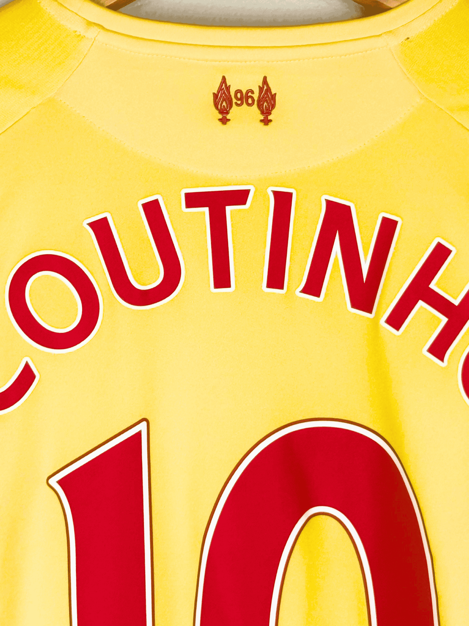 2014-liverpool-away-philippe-coutinho-10-small-wstm505-warrior-6