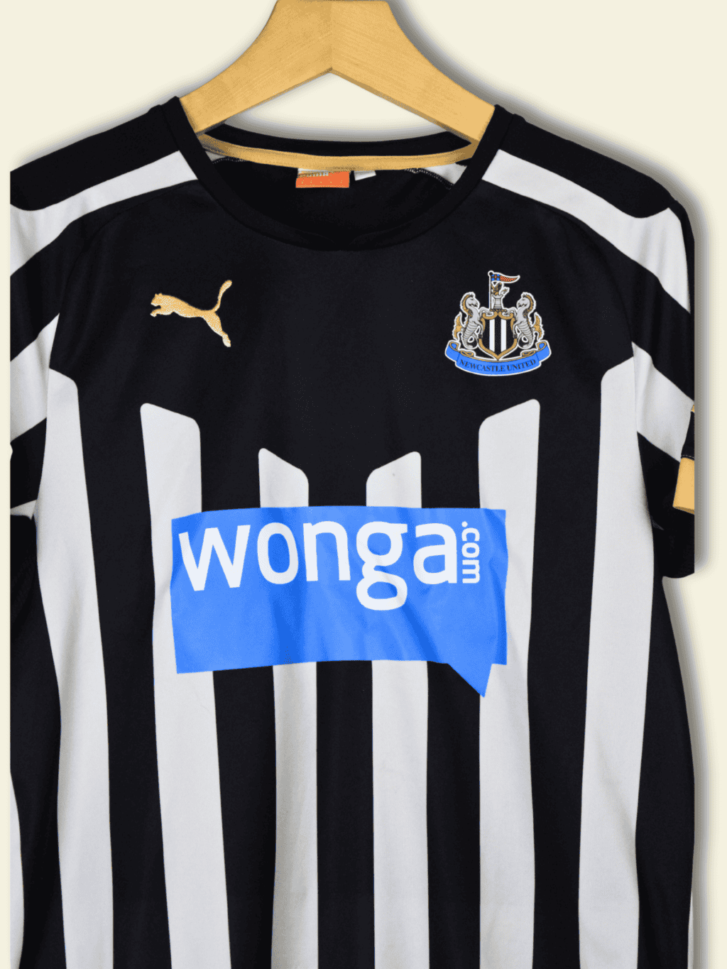 2014-newcastle-home-papiss-ciss-9-small-745993-puma-6