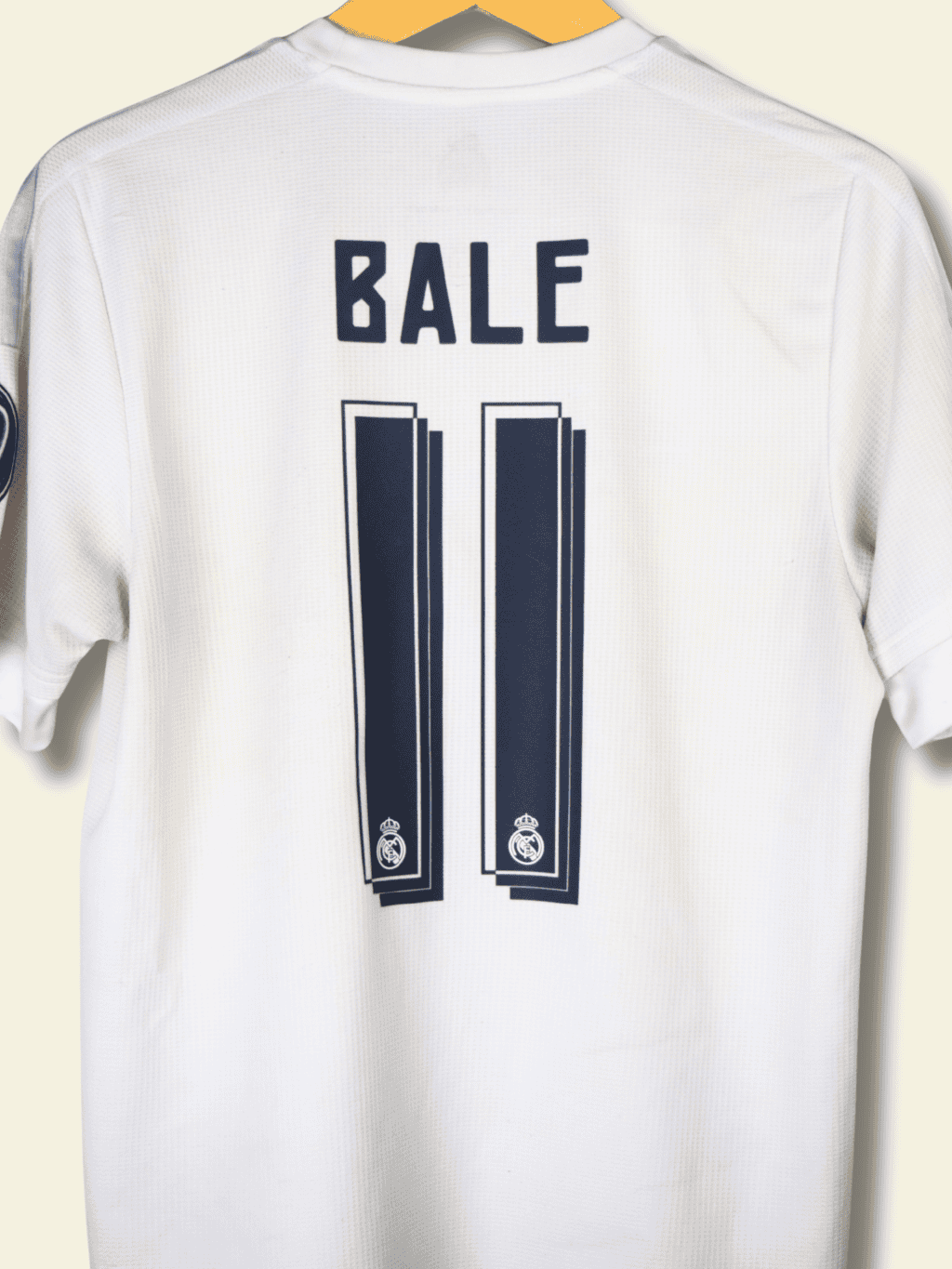 2015-real-madrid-home-gareth-bale-11-medium-s12614-adidas-1