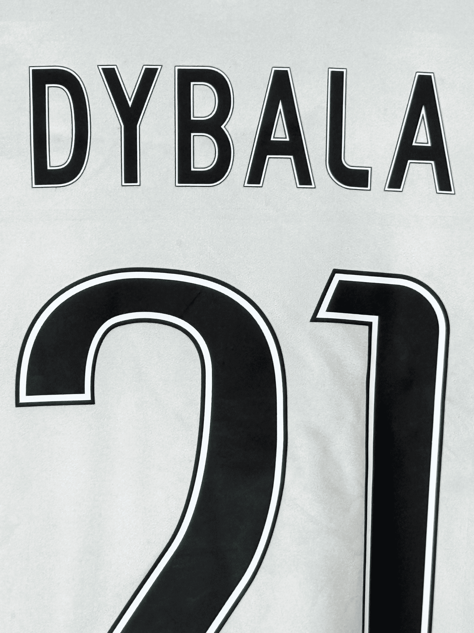 2016 Juventus Home - Paulo Dybala #21 Medium - Image 6