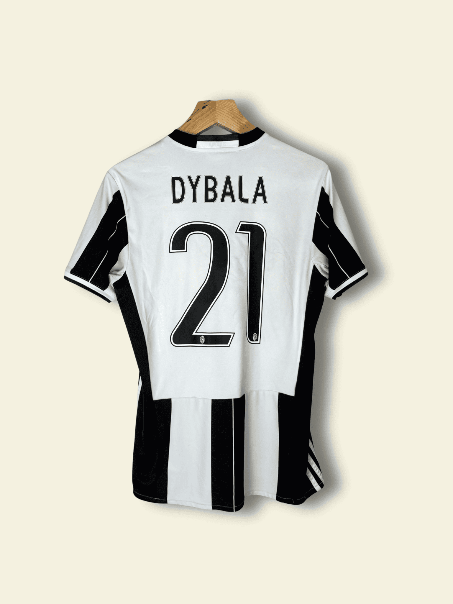 2016 Juventus Home - Paulo Dybala #21 Medium