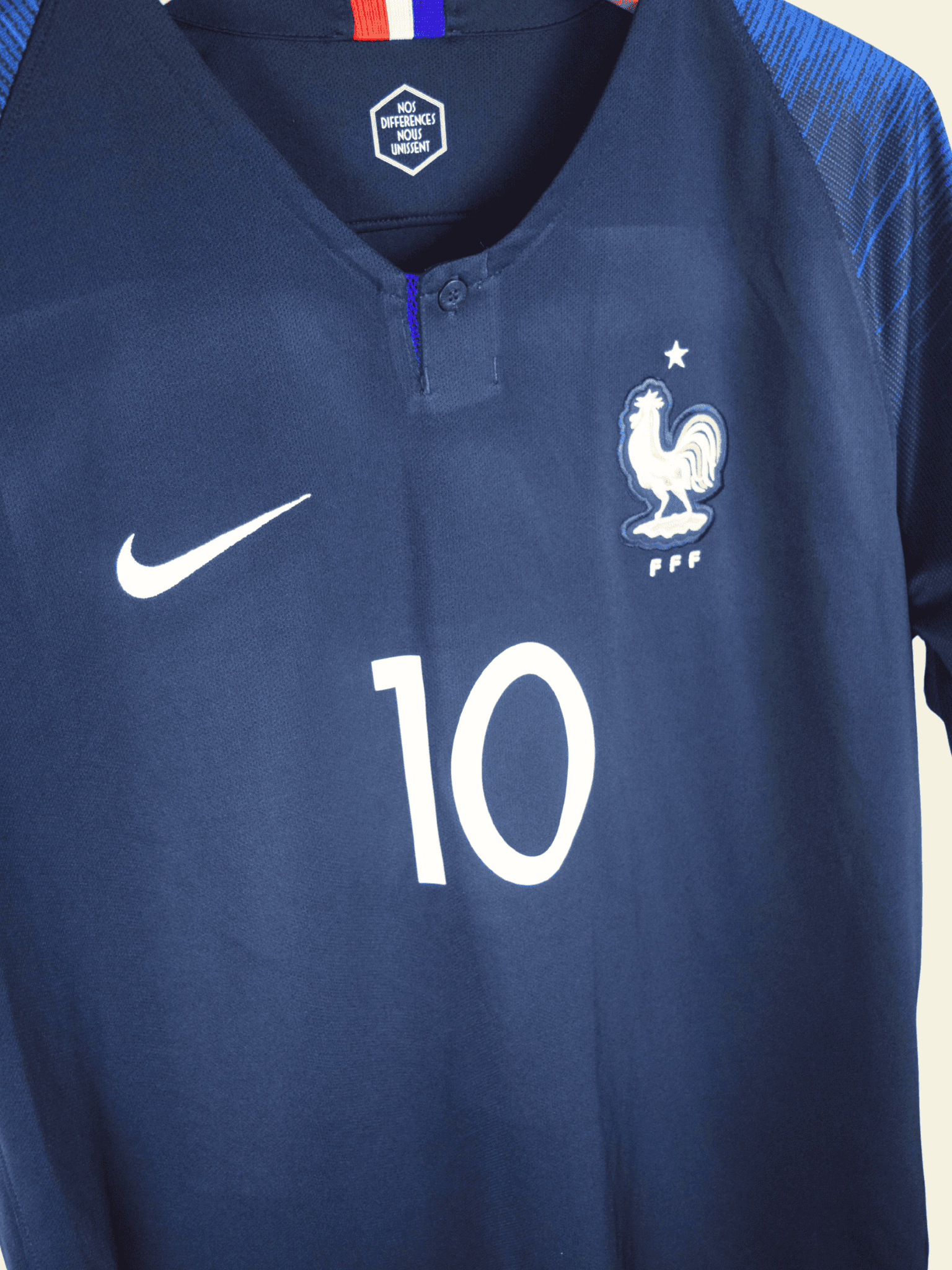 2018 France Home - Kylian Mbappe #7 Large - Image 4