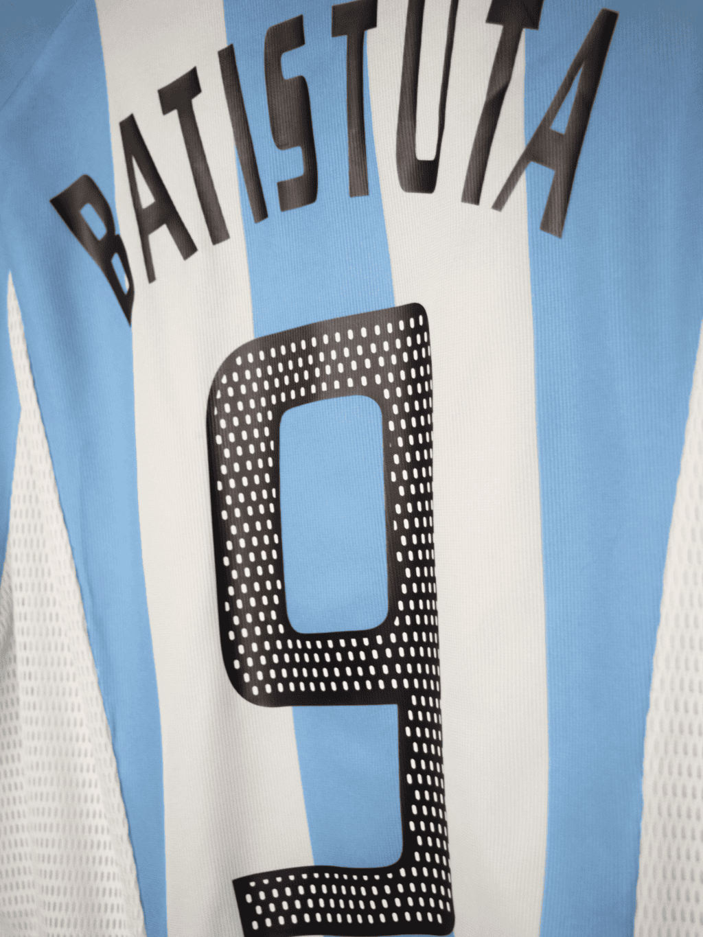 2002-argentina-home-gabriel-batistuta-9-xl-167309-adidas-7