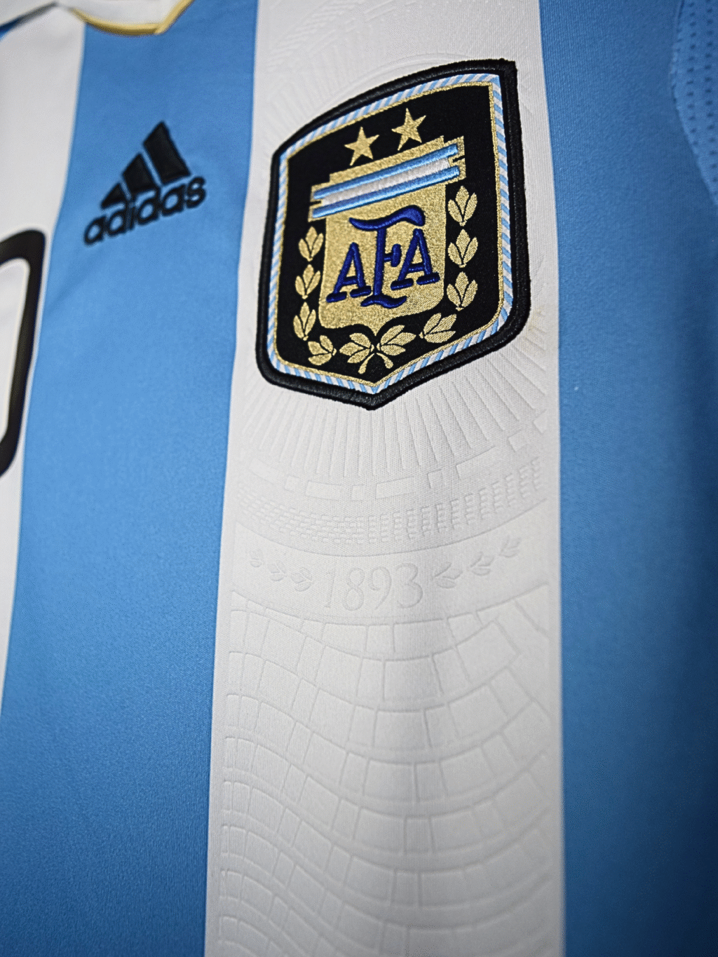 2011 Argentina Home - Lionel Messi #10 Youth XL V32110 Adidas