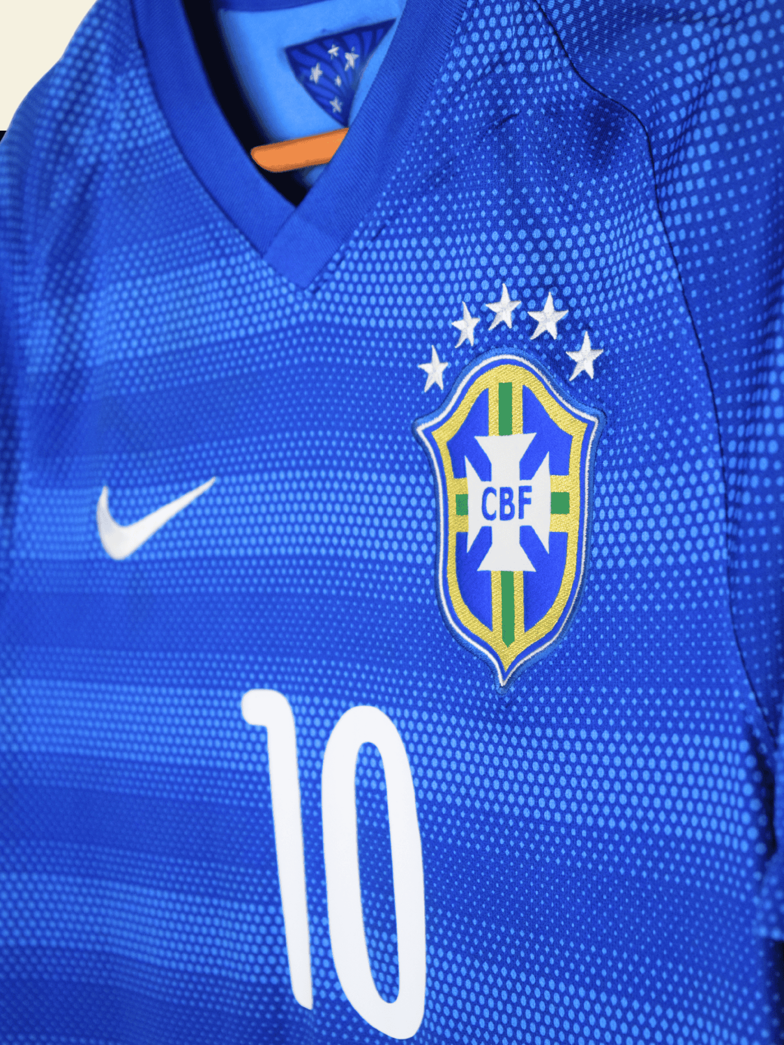 2014-brazil-away-neymar-jr-10-small-5752822-493-nike-9