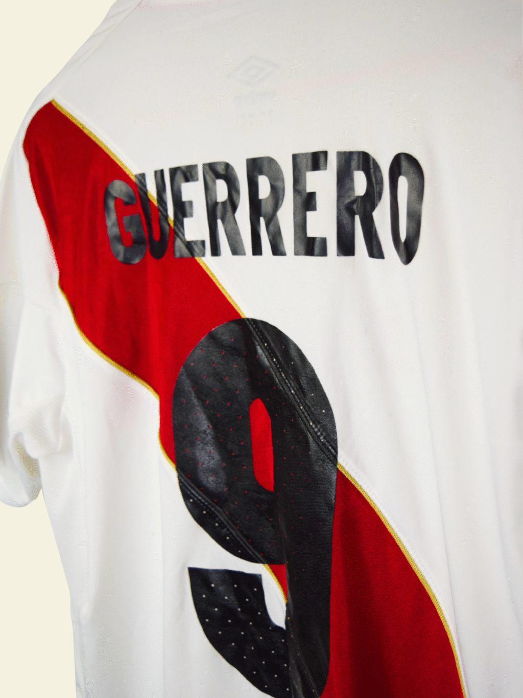 2018 Peru Home - Paolo Guerrero #9 Large no-mpn