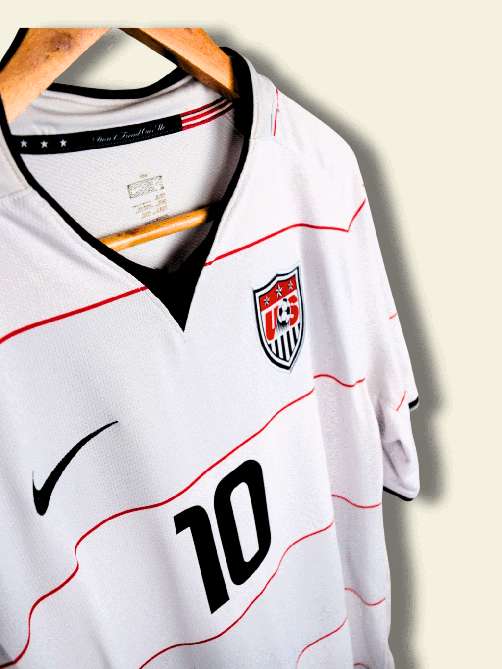 2008 USA home - Landon Donovan #10 Large 259186-105 nike