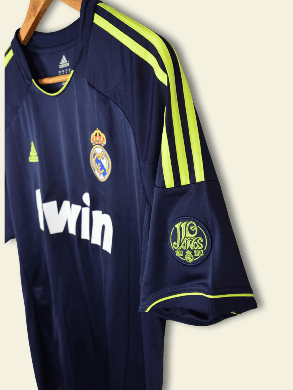 2012-real-madrid-away-cristiano-ronaldo-7-medium-x21992-adidas-1