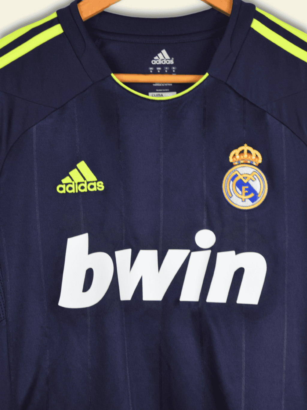2012-real-madrid-away-cristiano-ronaldo-7-medium-x21992-adidas-1
