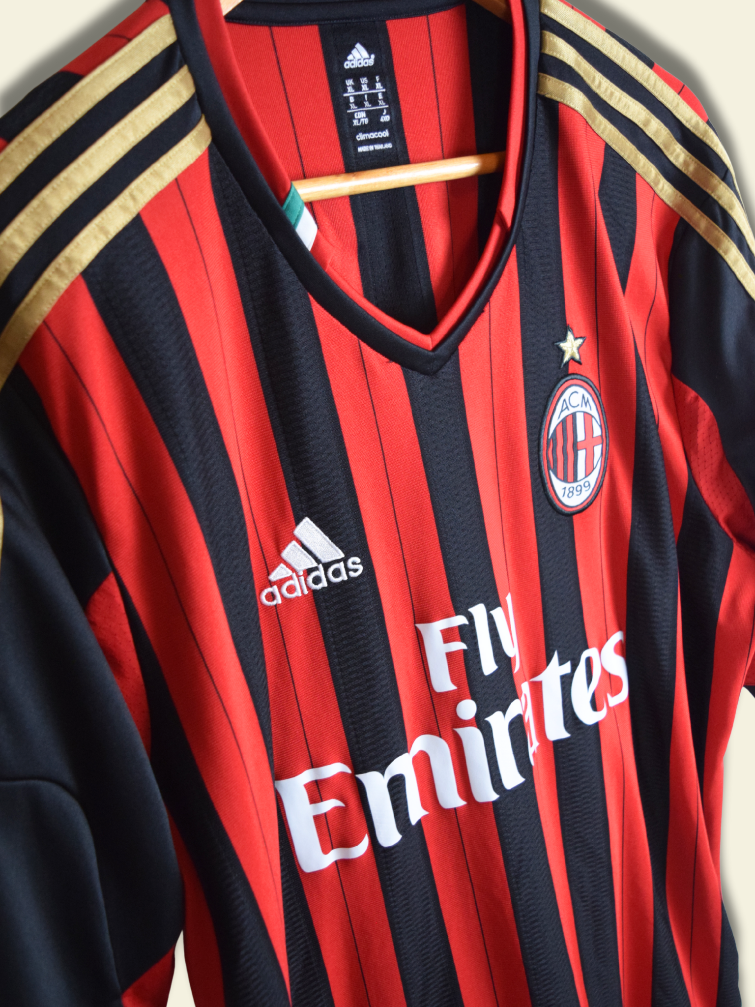 2013 AC Milan Home - Kaka #22 XL G77255 Adidas