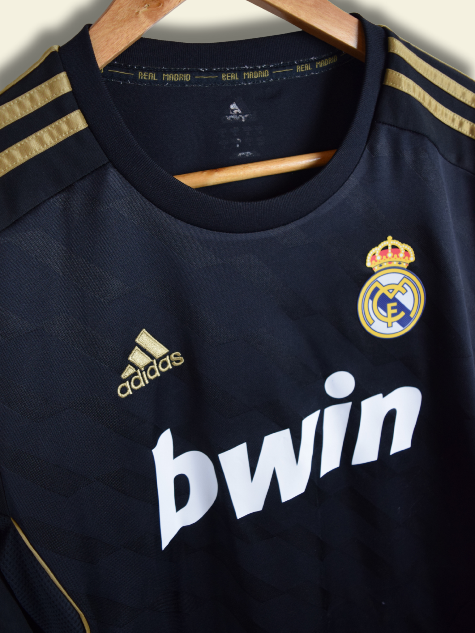 2011 Real Madrid Away - Cristiano Ronaldo #7 Medium V13642 Adidas