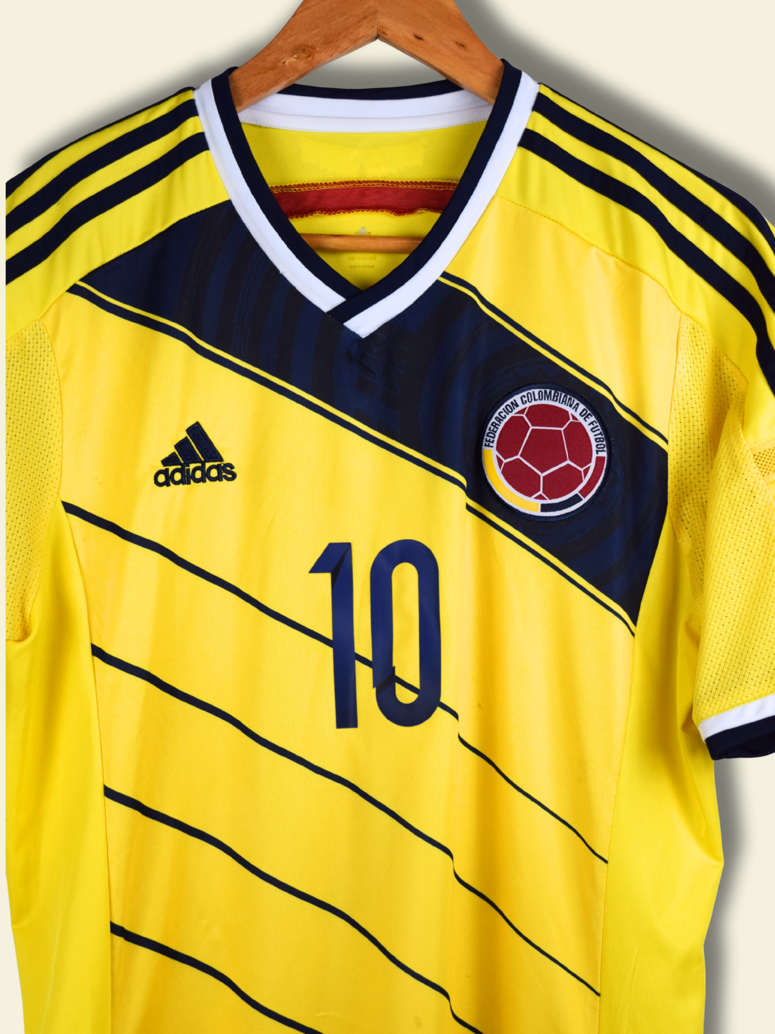 2014 Colombia Home - James Rodriguez #10 Large GB5387 Adidas