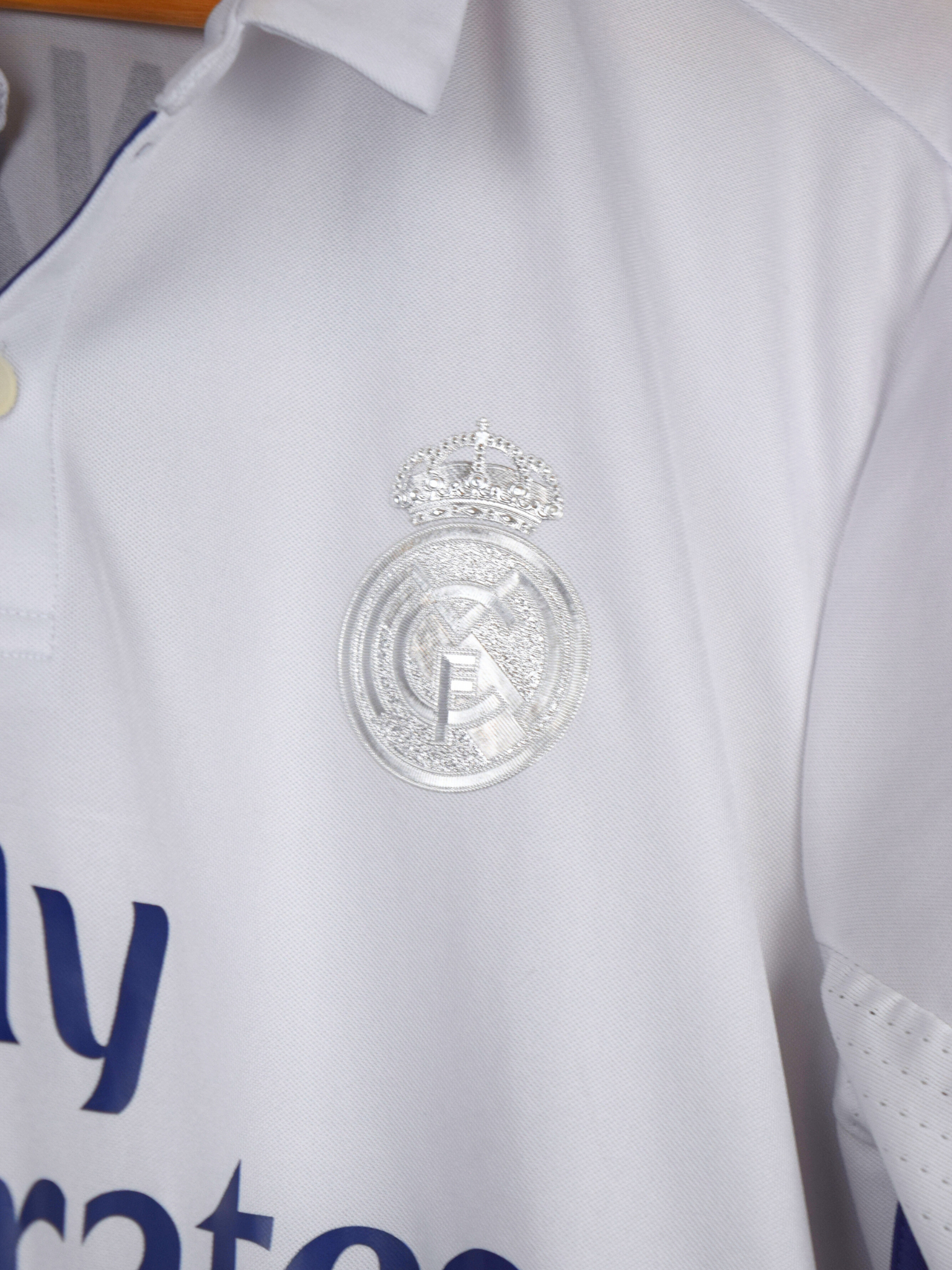 2016 Real Madrid Home - Cristiano Ronaldo #7 Large S94992 Adidas