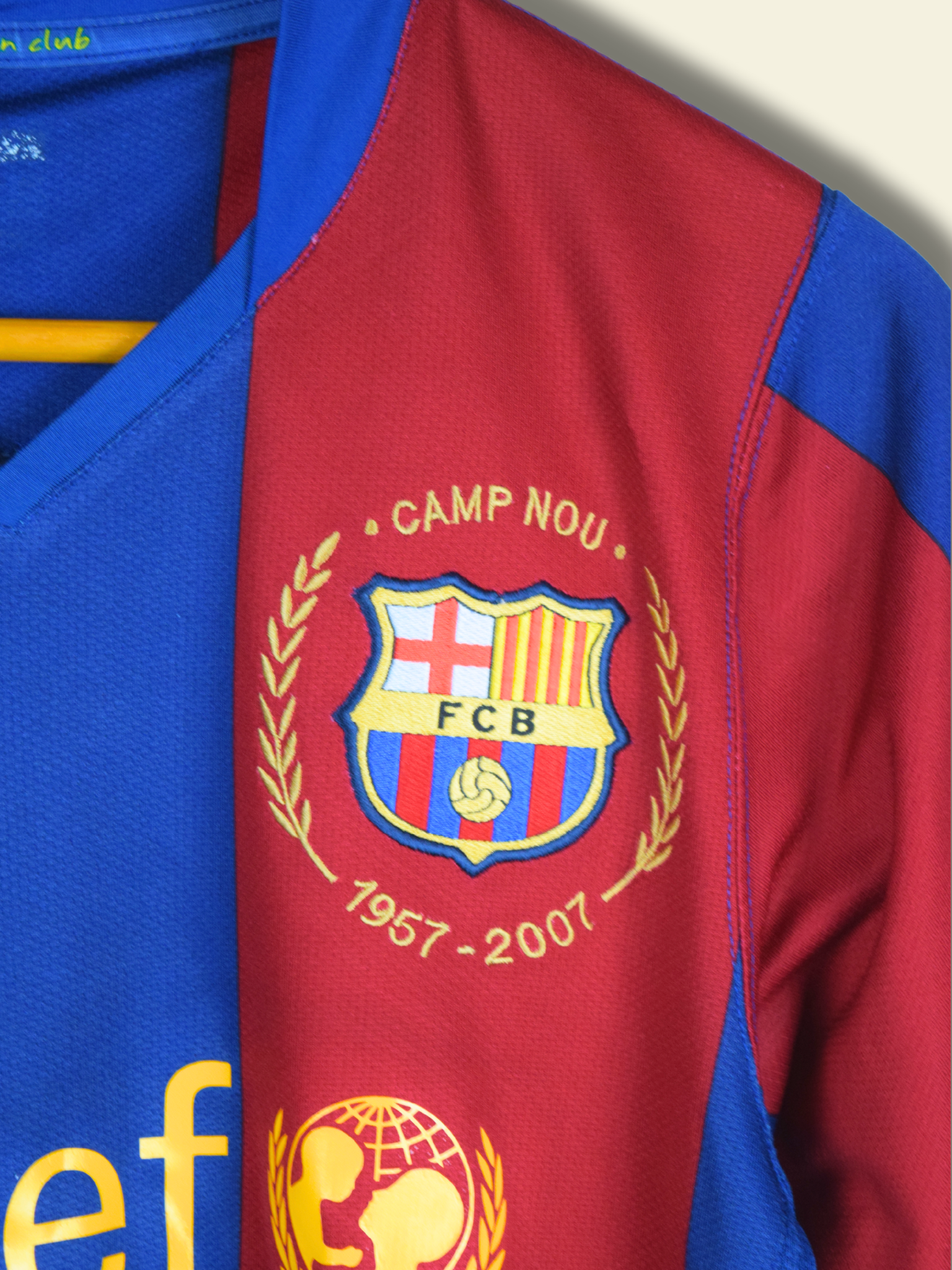 2007 Barcelona Home - Lionel Messi #19 Small 237741-655 Nike