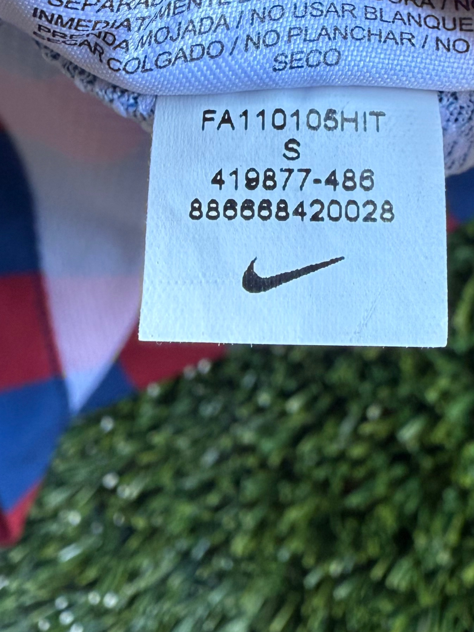 2011 Barcelona Home - Lionel Messi #10 Small 419877-486 Nike