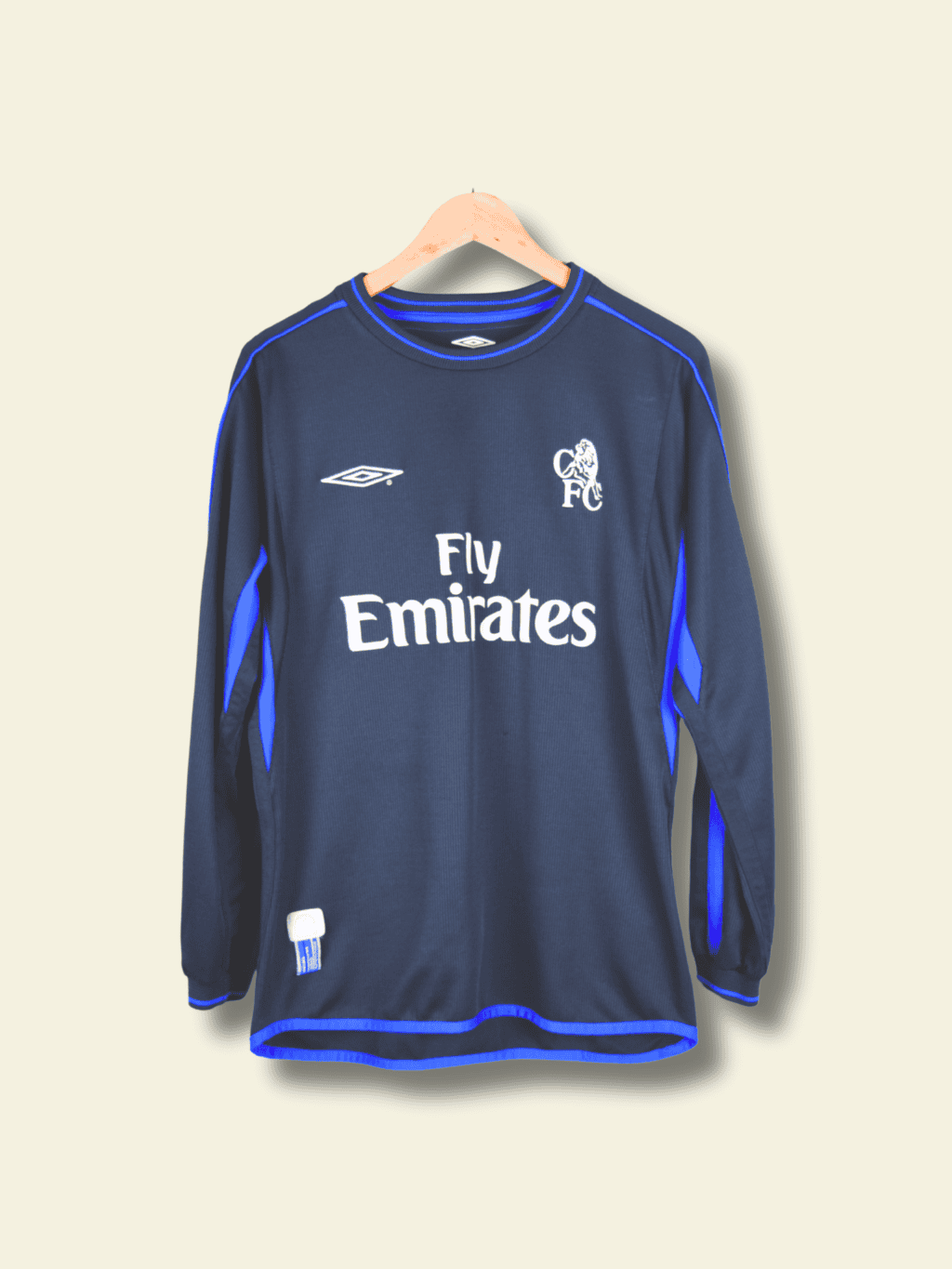 2002-chelsea-away-gianfranco-zola-25-medium-1