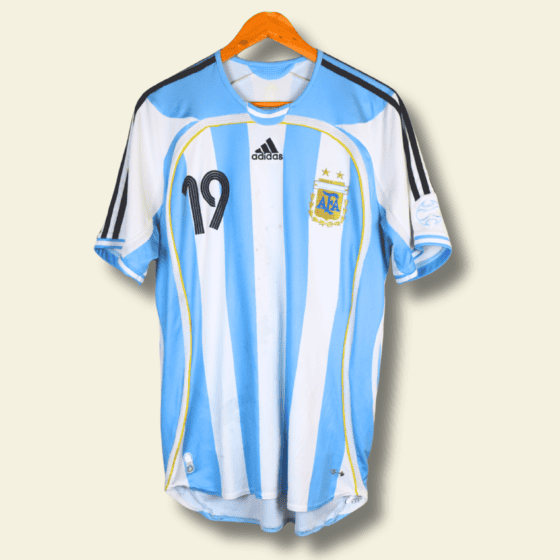 2006 Argentina Home - Lionel Messi #19 Medium