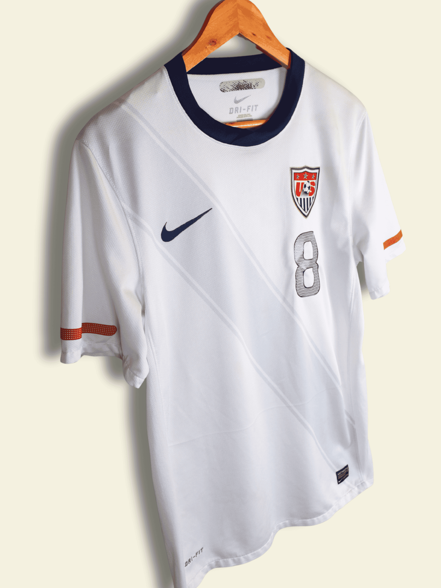 2010 USA Away – Clint Dempsey #8 Medium 369253-105 Nike5