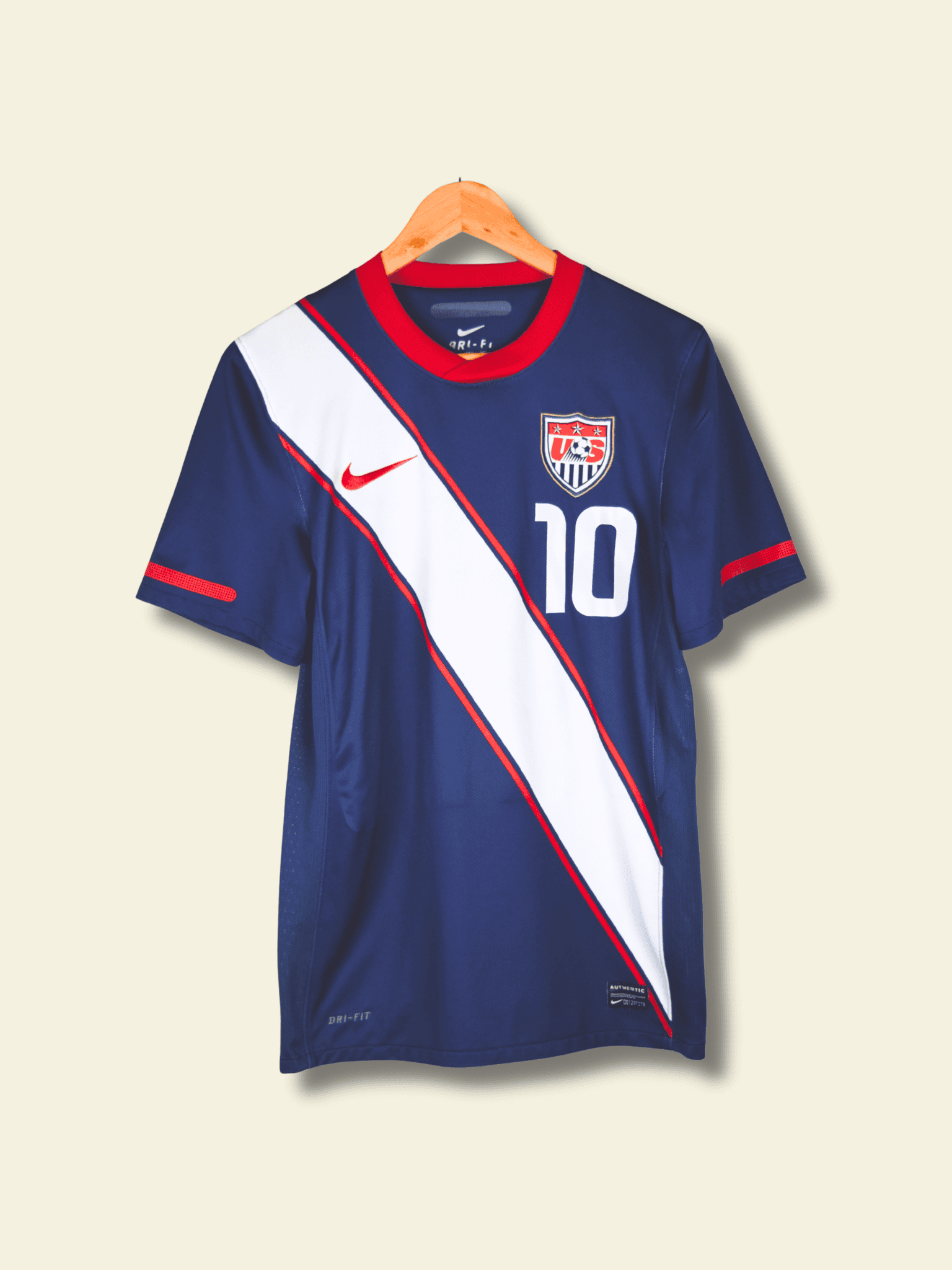 2010 USA Away - Landon Donovan #10 Small