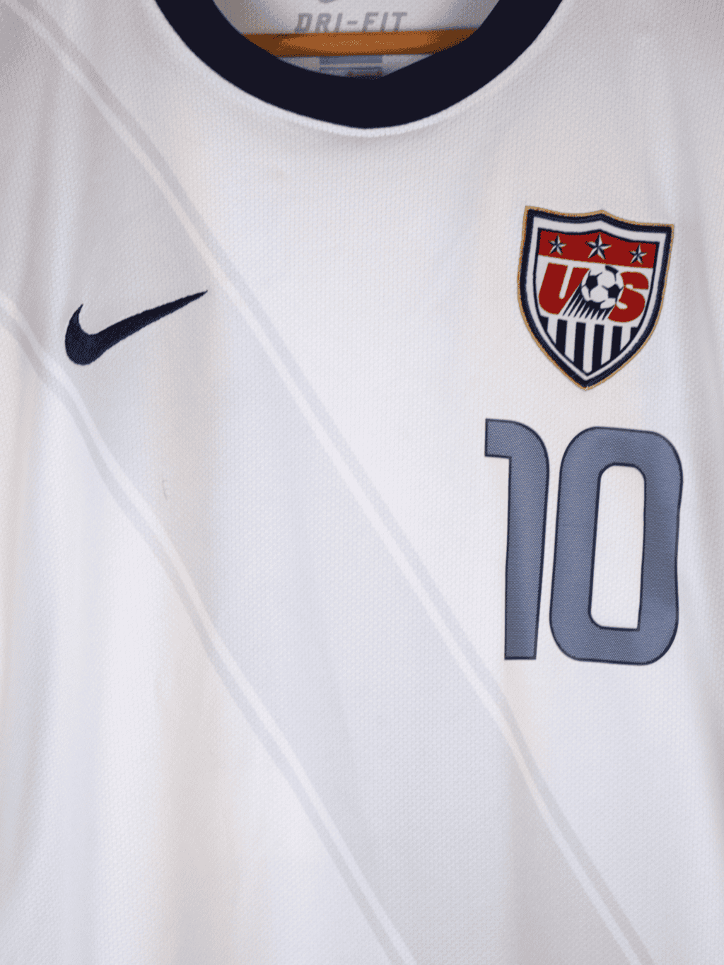 2010 USA Home – Landon Donovan #10 Large 369253-105 Nike5