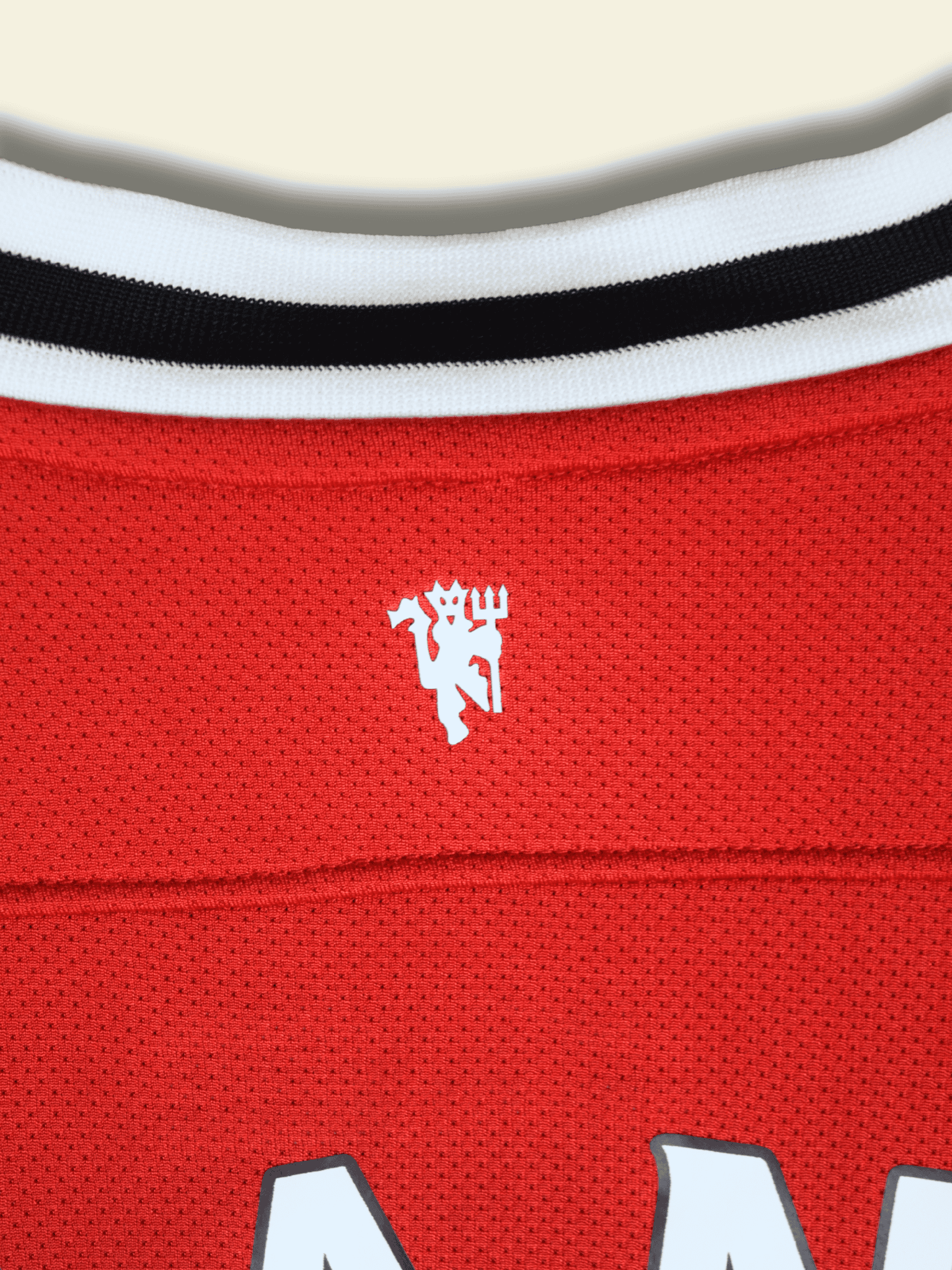 2011-manchester-united-home-luis-nani-17-small-423932-623-nike7