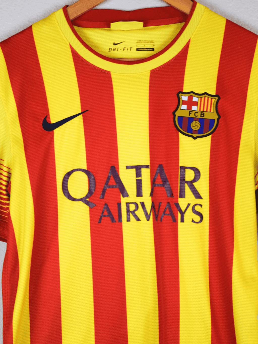 2013 Barcelona Away – Xavi #6 Small 532823-703 Nike3