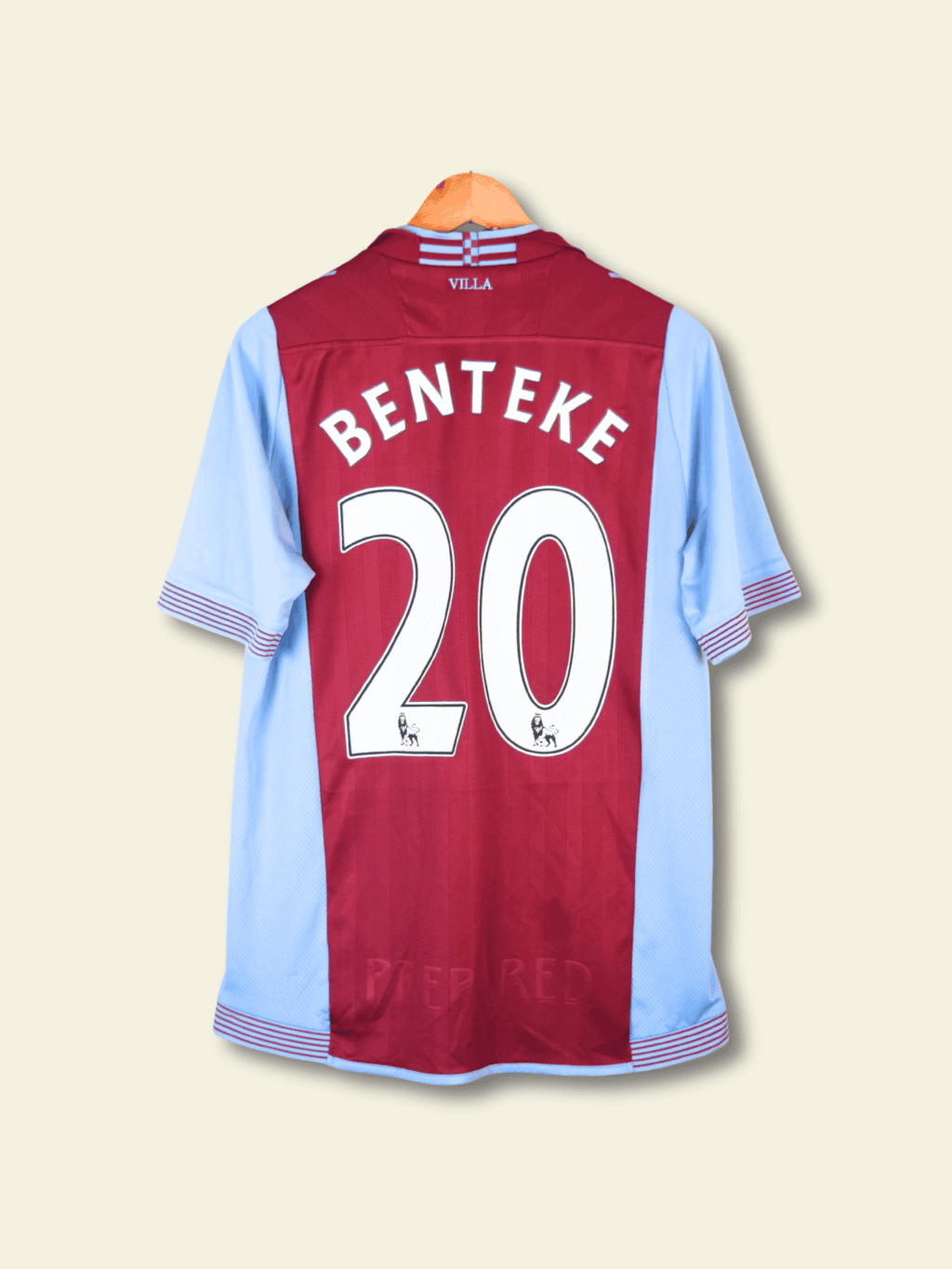 2014-aston-villa-christian-benteke-20-large-1
