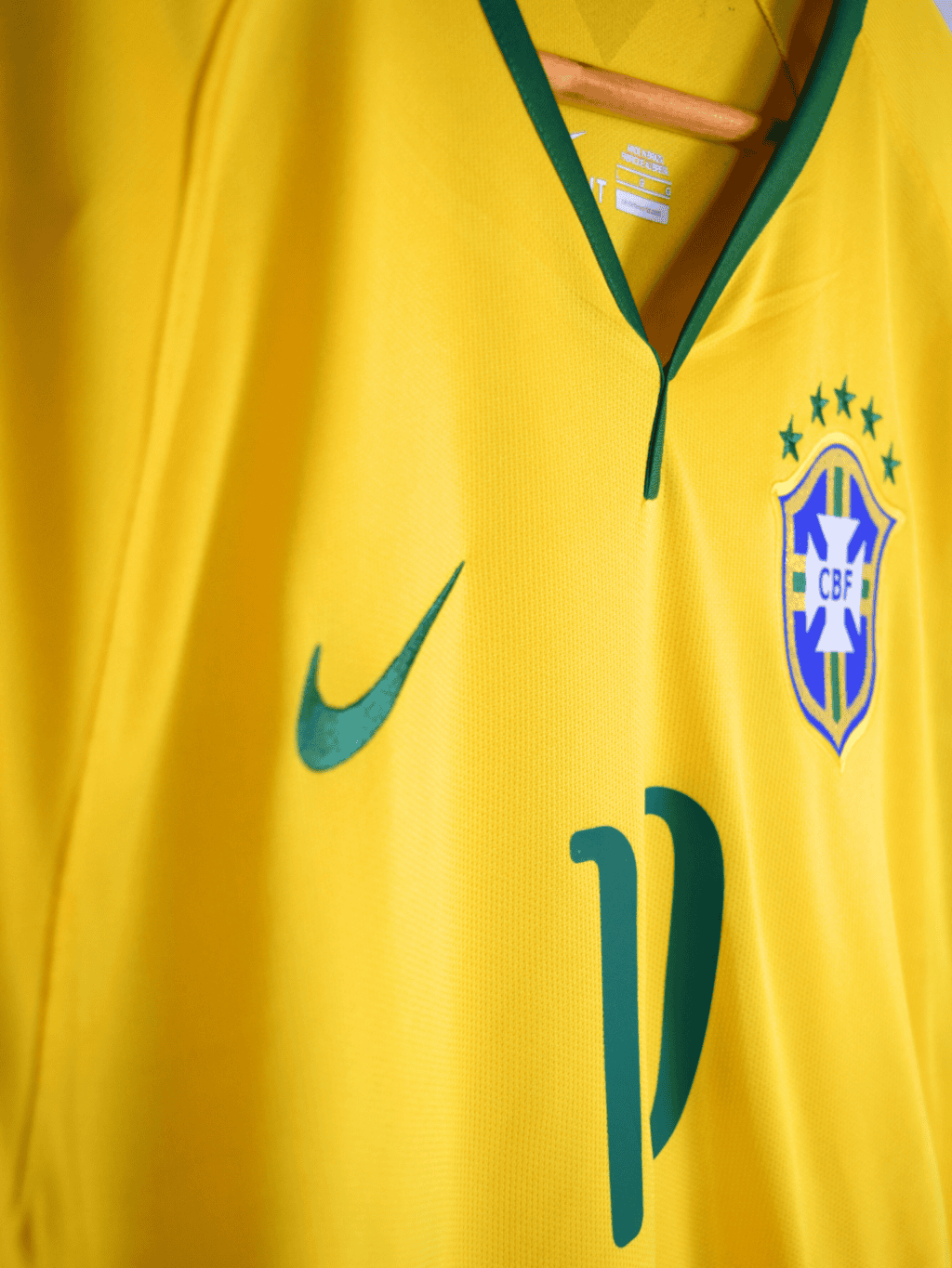 2014-brazil-home-neymar-jr-10-large-575280-703-nike-1