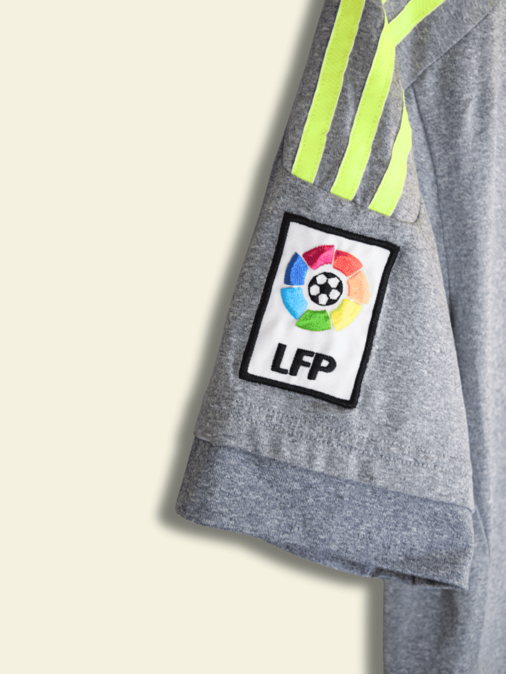 2015-real-madrid-away-cristiano-ronaldo-7-medium-aa2219-adidas4