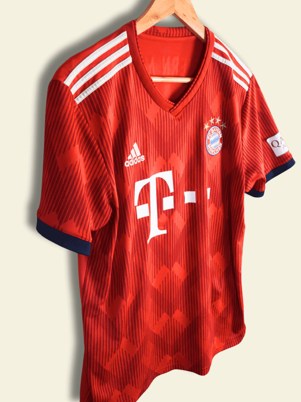2018 Bayern Munich – Arjen Robben #10 Large CF5433 Adidas4
