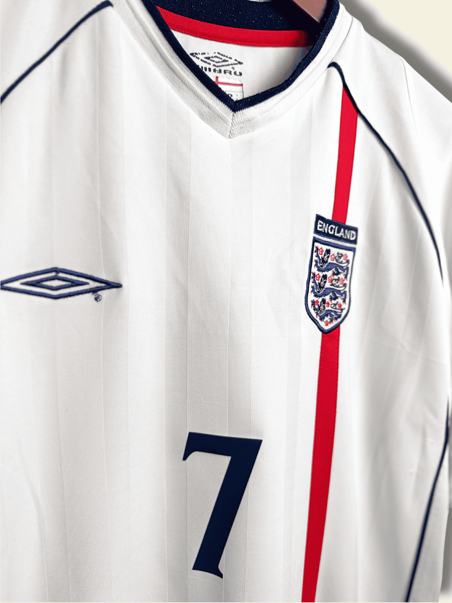 2002-england-home-david-beckham-7-large-3