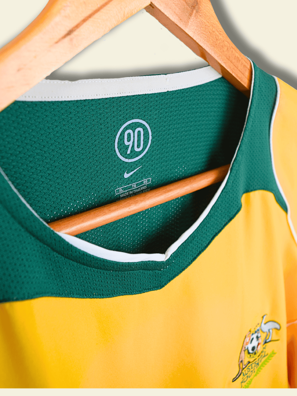 2004-australia-home-harry-kewell-10-xl-f5msp-196752-nike-1-4