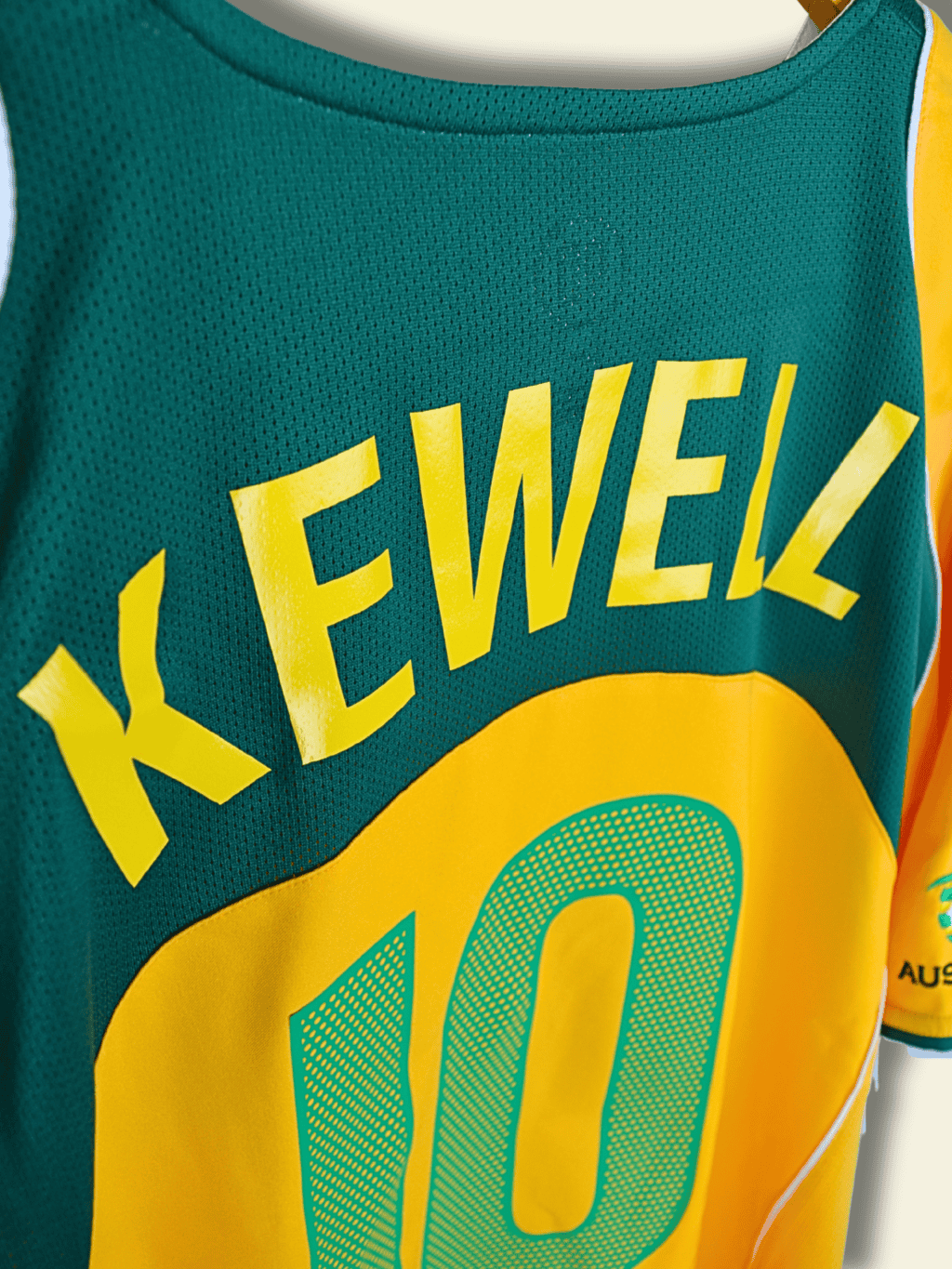 2004-australia-home-harry-kewell-10-xl-f5msp-196752-nike-1-6