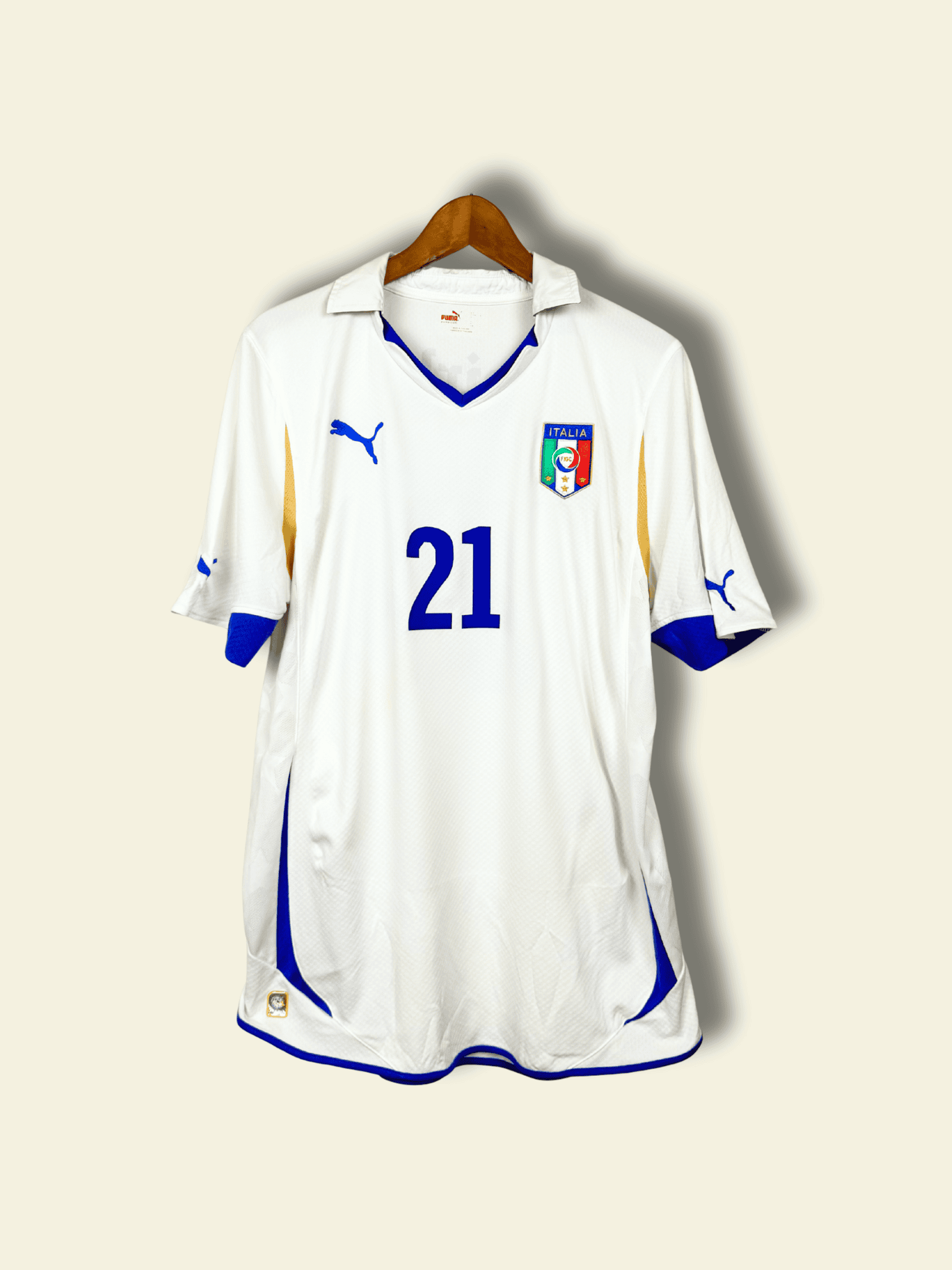 2010 Italy Away – Andrea Pirlo #21 Large