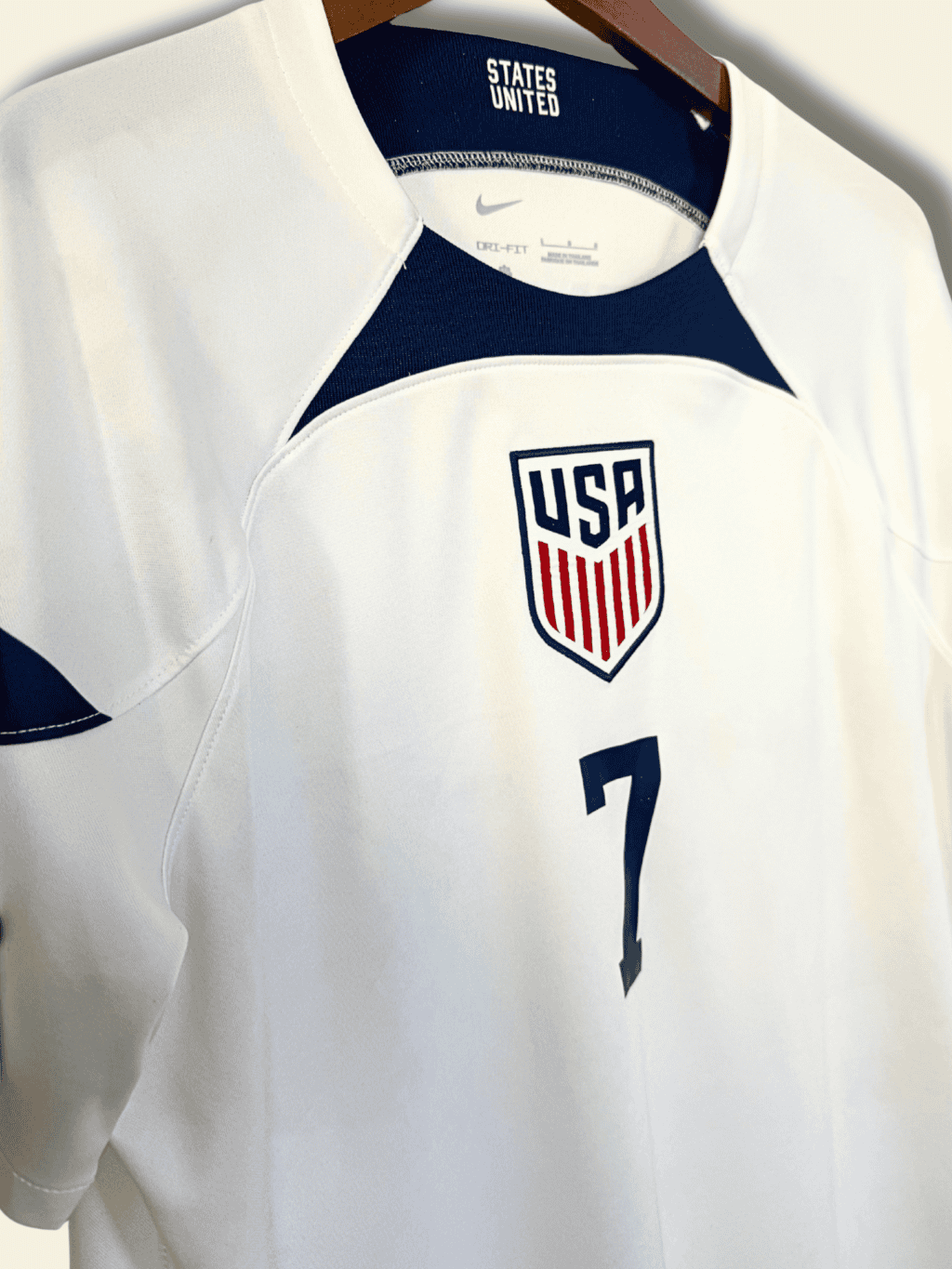 2022-usa-home-gio-reyna-7-large-dn0706-101-nike-1-4